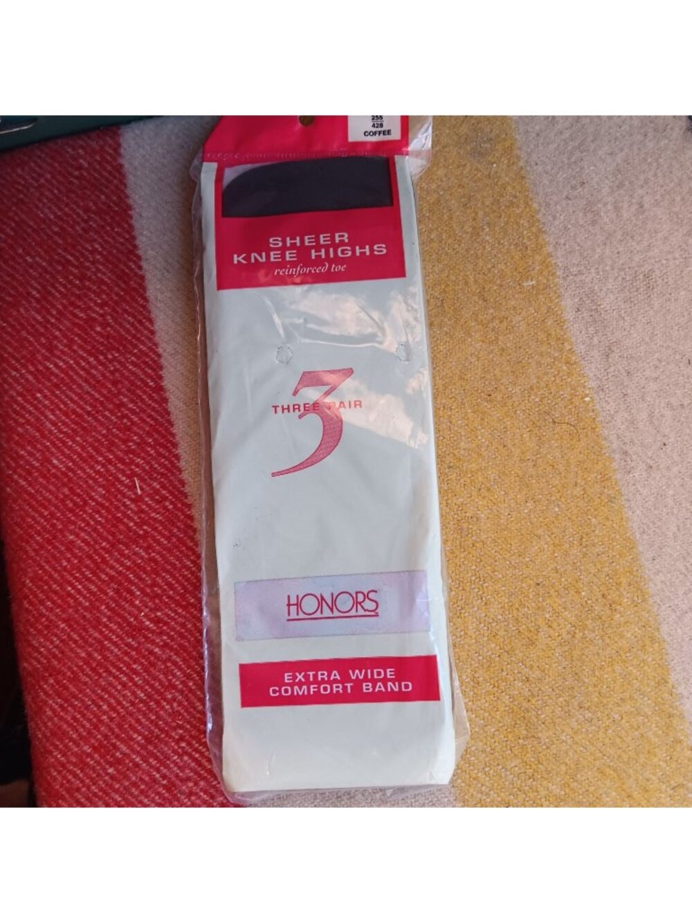 Honors Sheer Knee Highs 3 Pair Extra Wide Comfort Band Coffee Reinforced Toe